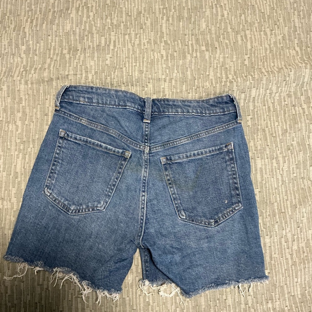 Old Navy Frayed Hem Jean Shorts - Picture 2 of 2